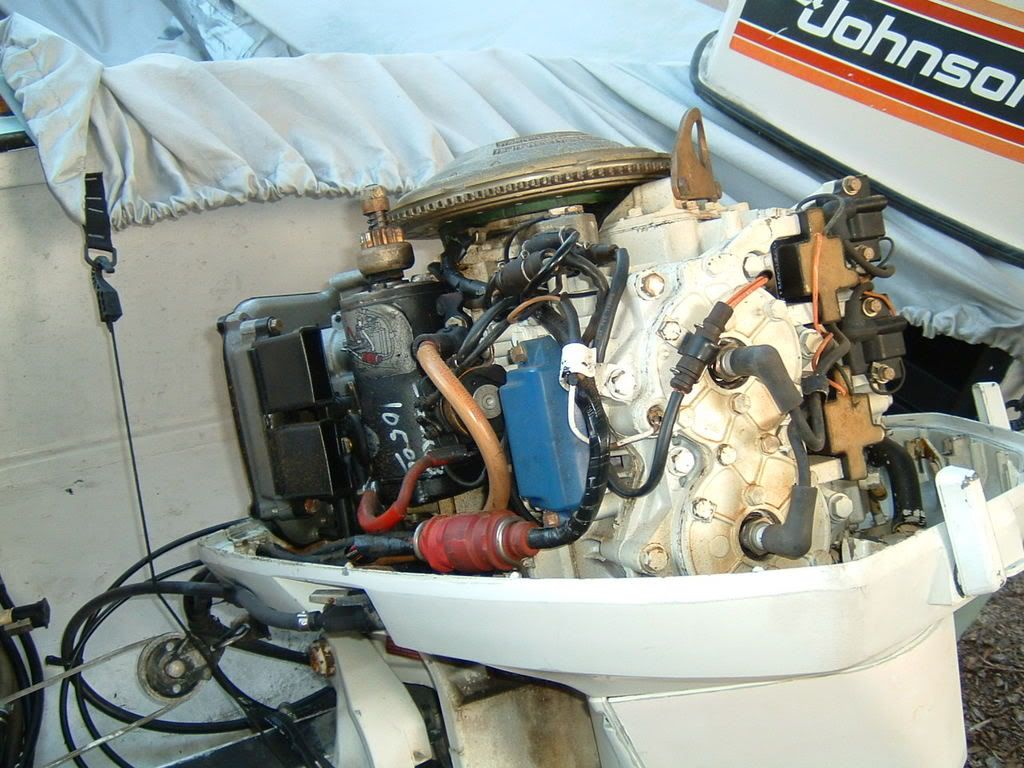 1981 Or 1979 115 HP Johnson V4 2Stoke Photo by lncovert Photobucket