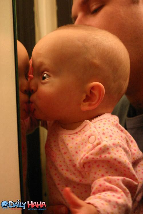 little_baby_mirror_kiss.jpg