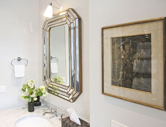  photo 25-venetian-style-mirror-in-bathroom-light-above-it-web.jpg