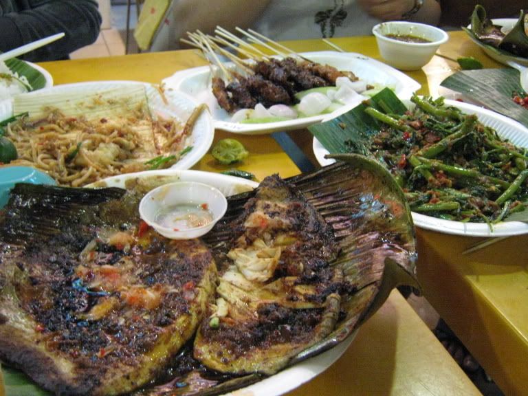 Dinner At Serangoon Gardens - Chomp Chomp Food Centre 3.