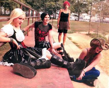 Kittie con Tanya