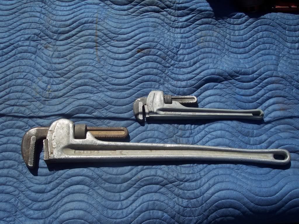 Ridgid 18&quot; &amp; 36&quot; Aluminum Pipe Wrench Pictures, Images and Photos