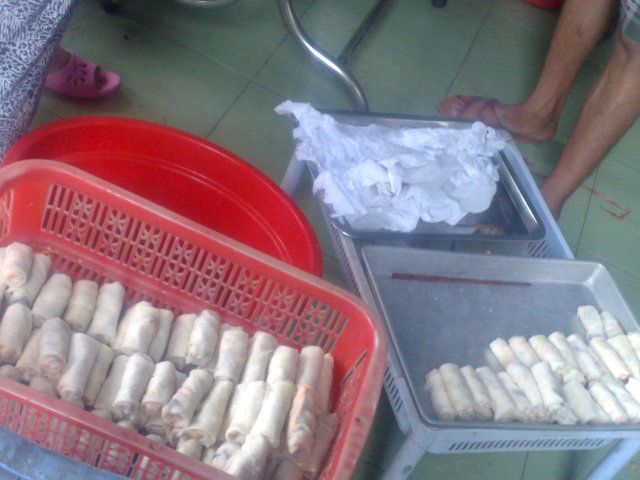 sáng này nhà em làm từ thiện,mệt quá chừng mà dzui