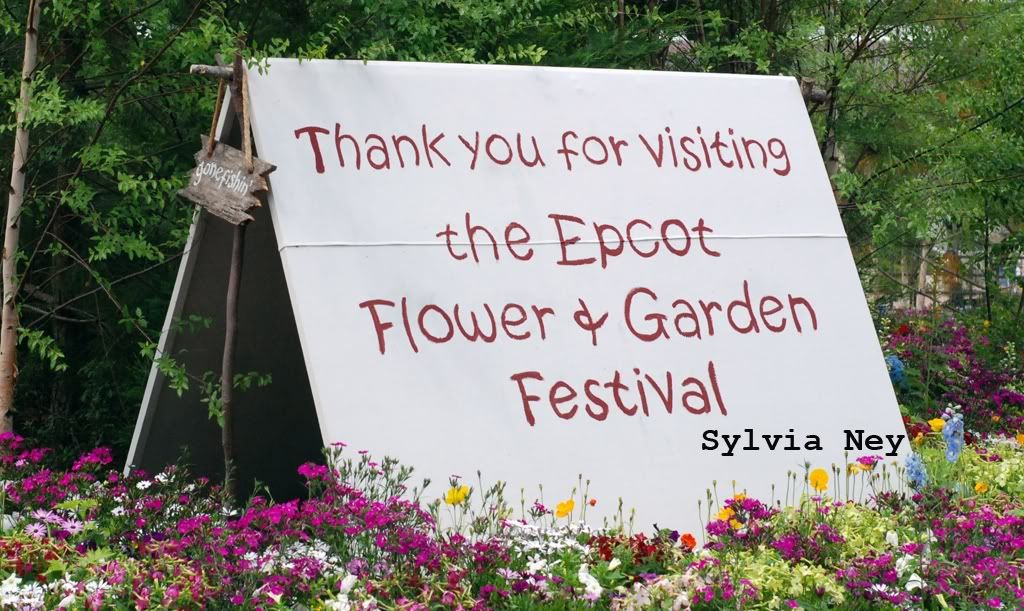 EPCOTsign.jpg