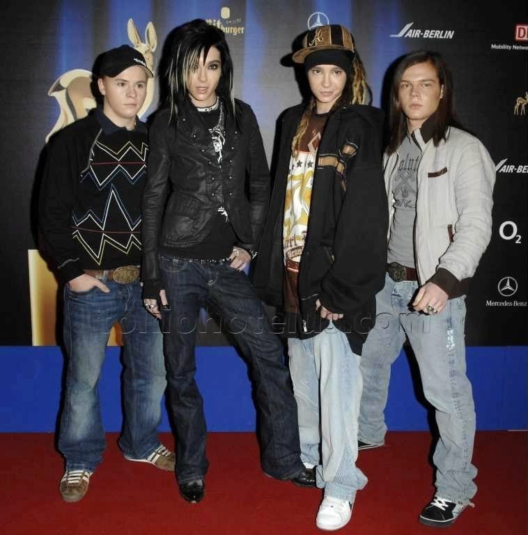 new01-1.jpg picture by Ewellyn4