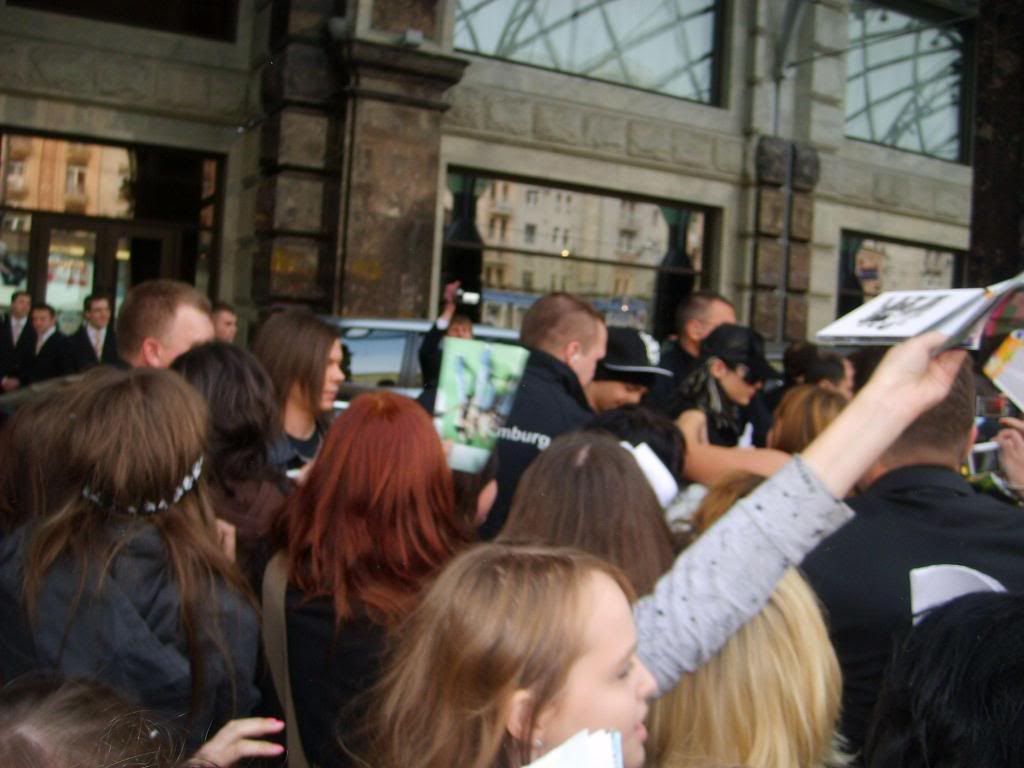 9a20bfc4d28b70d8e1.jpg picture by ewellyn14