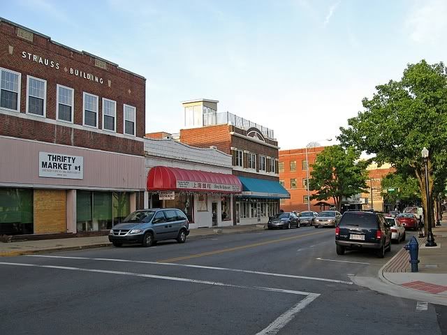 some shots of downtown Bristol... (theater, live in, trains ...