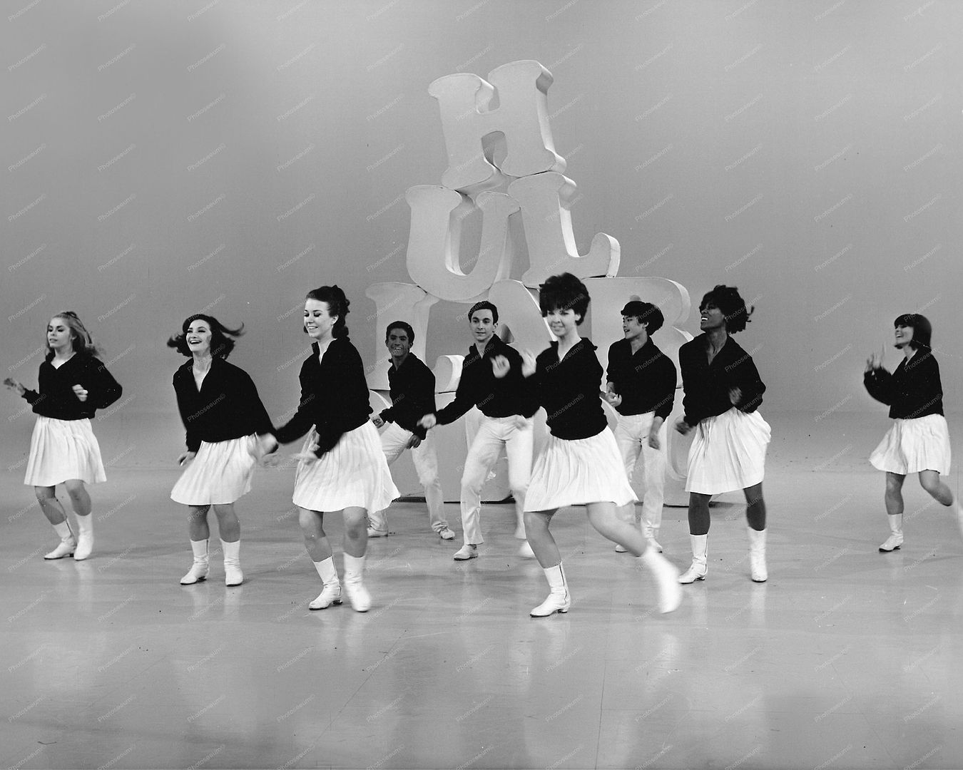  photo The Hullabaloo Dancers1972 8x10gs2.jpg