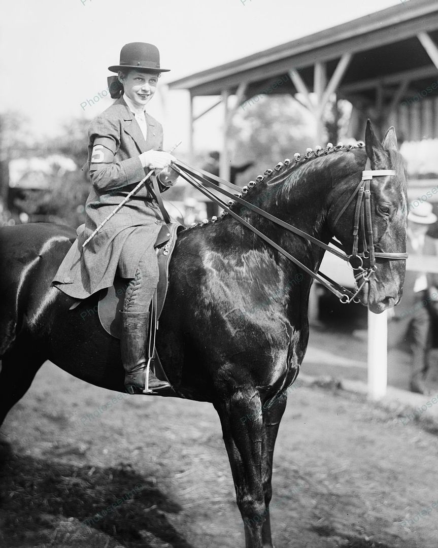  photo EquestrianHorseRider1916.jpg
