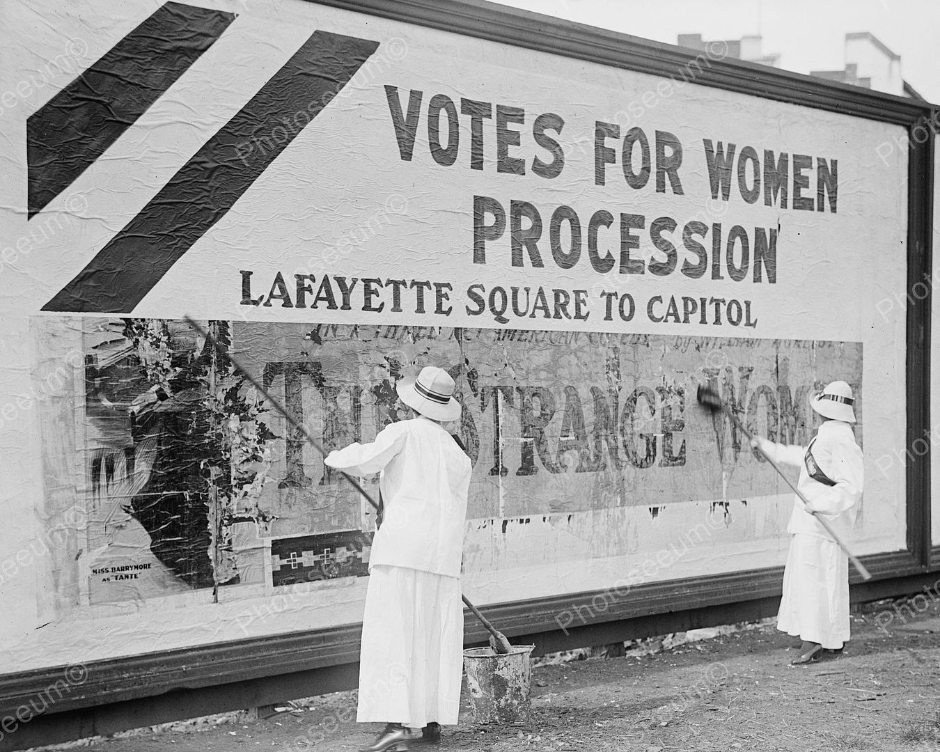  photo 1914VotesForWomenProcession.jpg