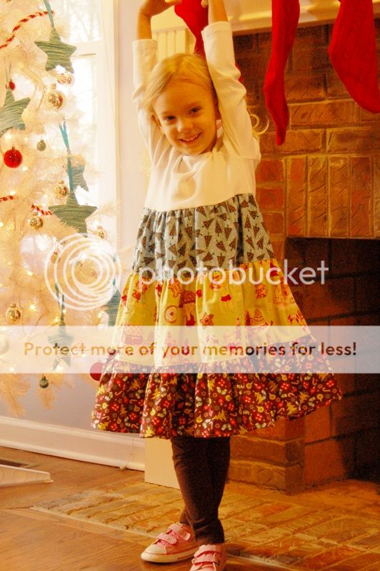 Just Deanna: A Christmas twirly dress-and a semi tutorial